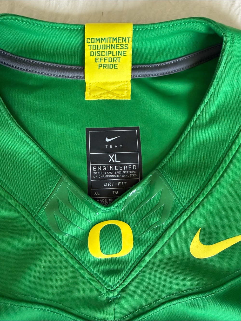 Nike Oregon Ducks Green & Yellow Men's Football Jersey - Picture 3 of 3